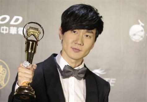 jj lin singapore net worth.